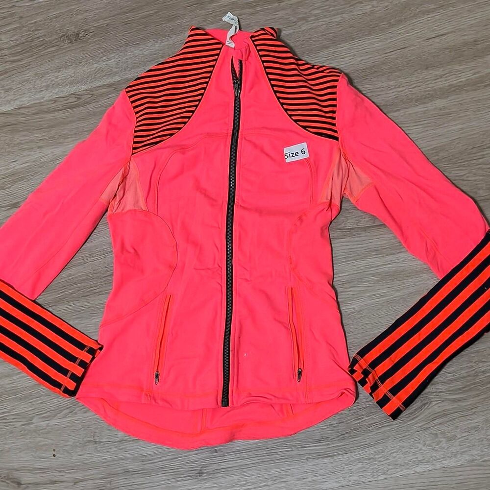 Lululemon Define Jacket – Special Edition Stripe Panel – Size 6